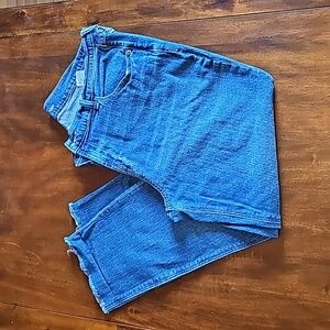 Old Navy mid rise Boyfriend jeans size 14. Some stretch.